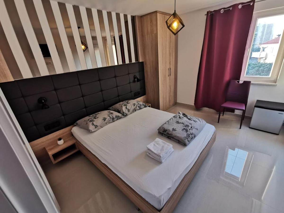 Elizabeta Deluxe Rooms Biograd Na Moru Exteriör bild