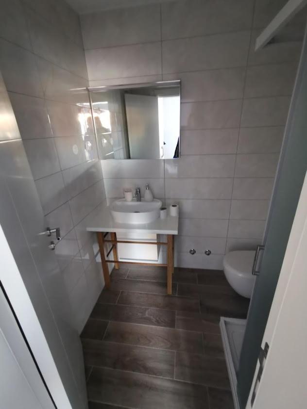 Elizabeta Deluxe Rooms Biograd Na Moru Exteriör bild