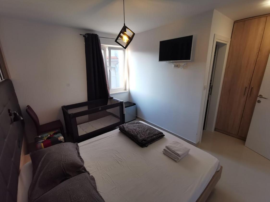 Elizabeta Deluxe Rooms Biograd Na Moru Exteriör bild