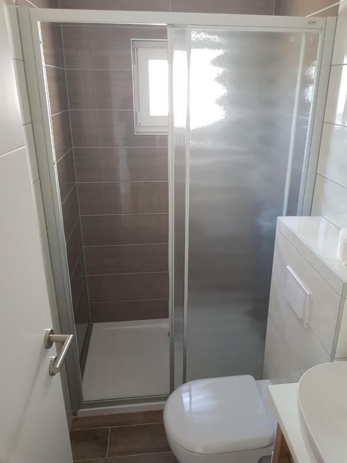 Elizabeta Deluxe Rooms Biograd Na Moru Exteriör bild