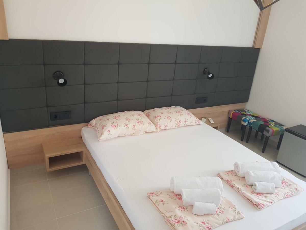 Elizabeta Deluxe Rooms Biograd Na Moru Exteriör bild
